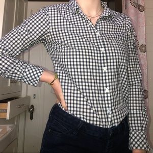 Fitted Gingham Checkered Button Down Shirt